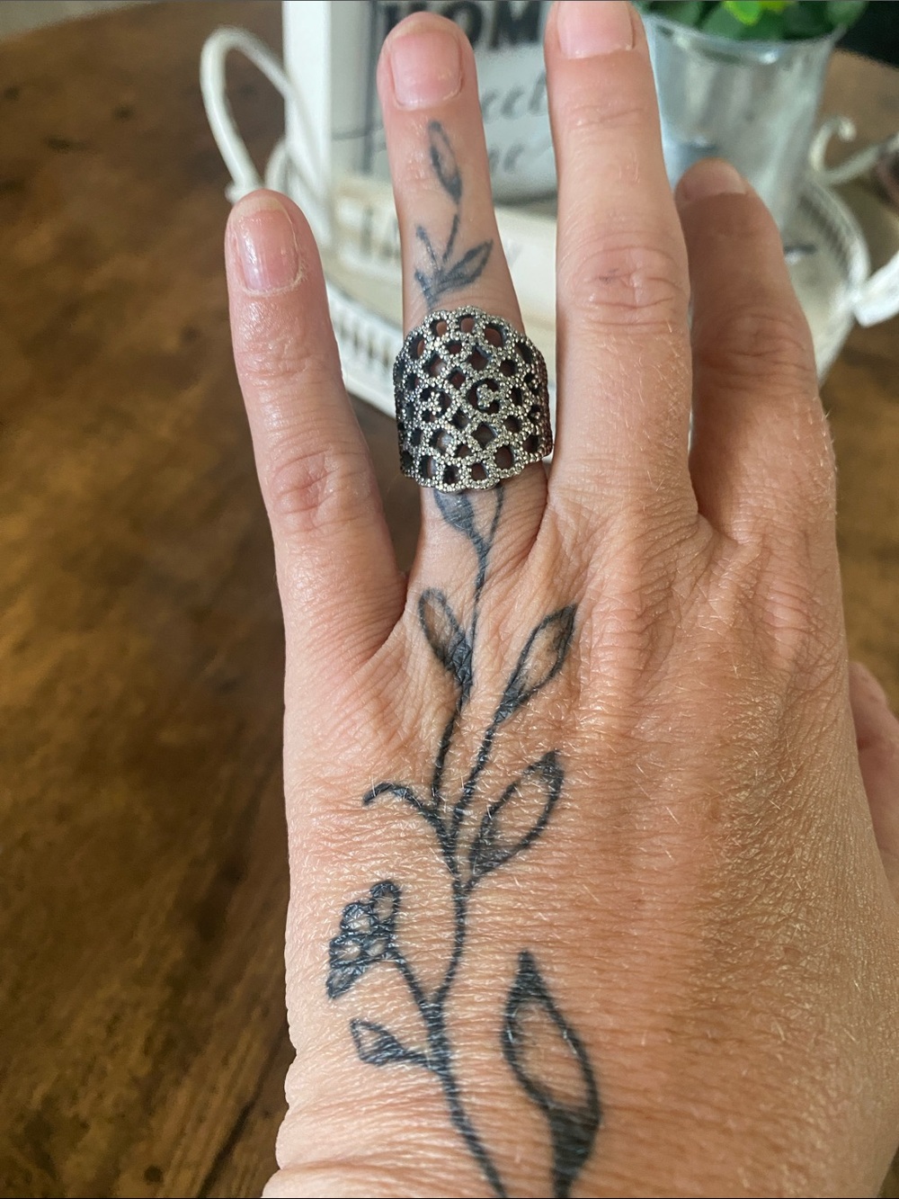 Pandora Silver and Black Pavé Filigree Ring - Picture 2 of 2